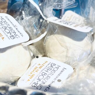 Oatmeal Milk & Honey Bath Bomb